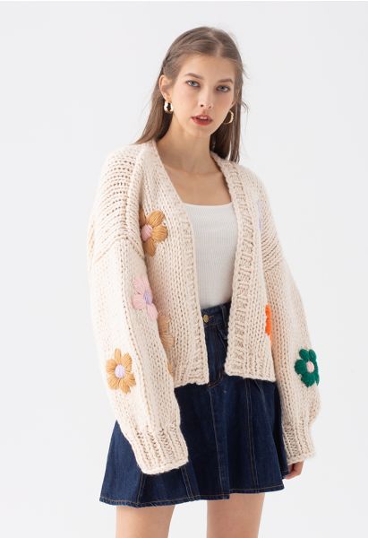 Cardigan épais tricoté à la main Stitch Flowers en crème