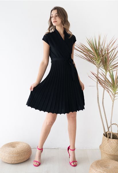 Robe plissée sans manches en maille en noir