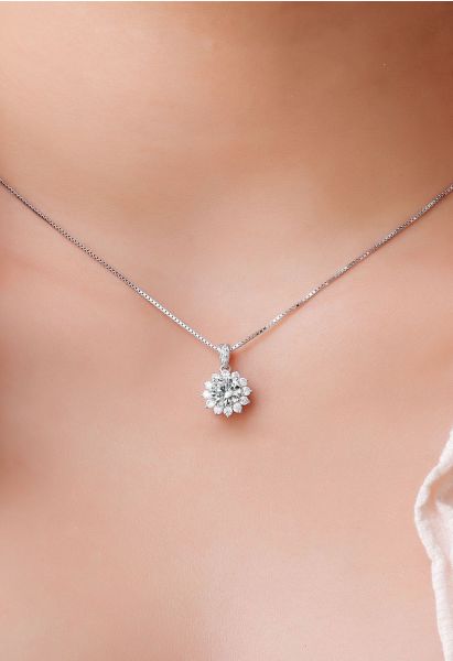 Collier de diamants Moissanite Halo Floral Blooming