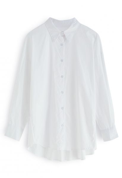 Chemise boutonnée en coton à col pointu en blanc