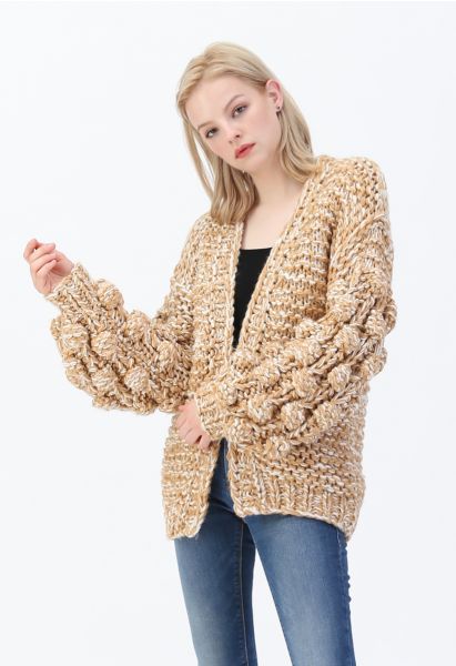 Cardigan mignon sur les manches à grosse maille en Camel