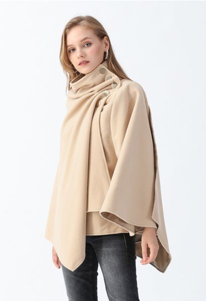 Manteau cape enveloppant boutonné à ourlet asymétrique en fauve clair