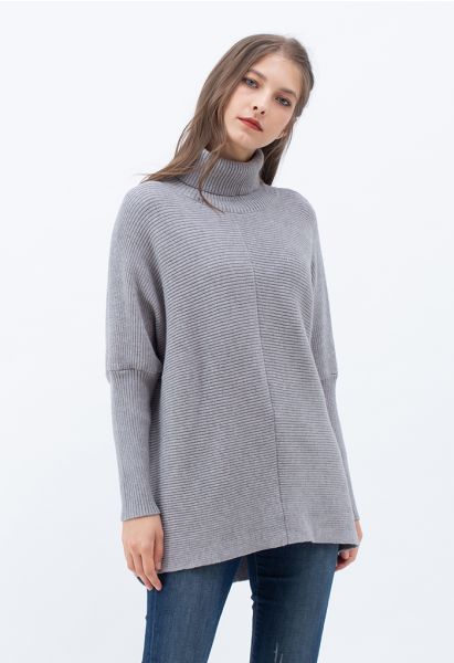 Pull sans effort chic à col roulé et manches chauve-souris en gris