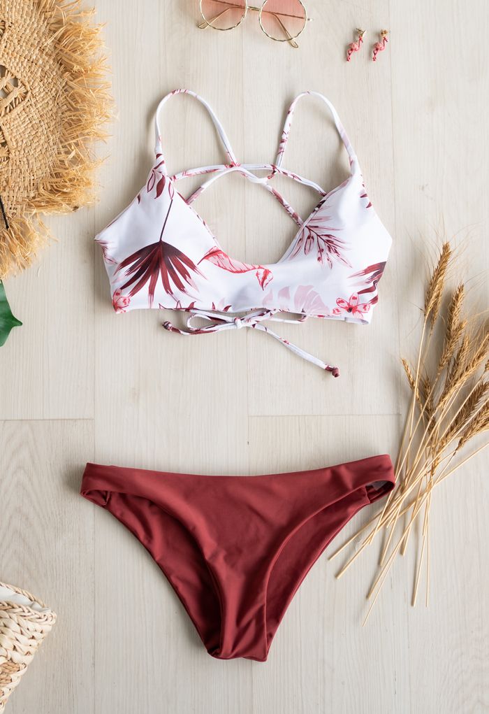 Ensemble de bikini à dos ouvert et imprimé feuilles en bordeaux