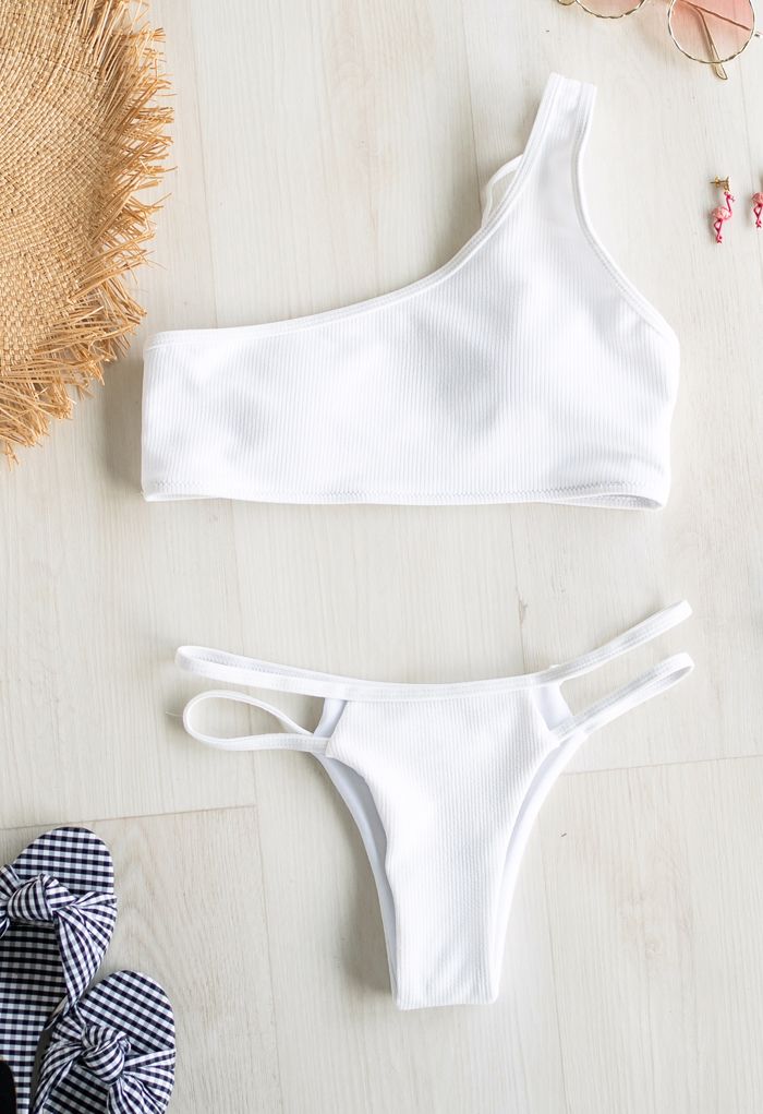 Ensemble de bikini taille basse côtelé à une épaule