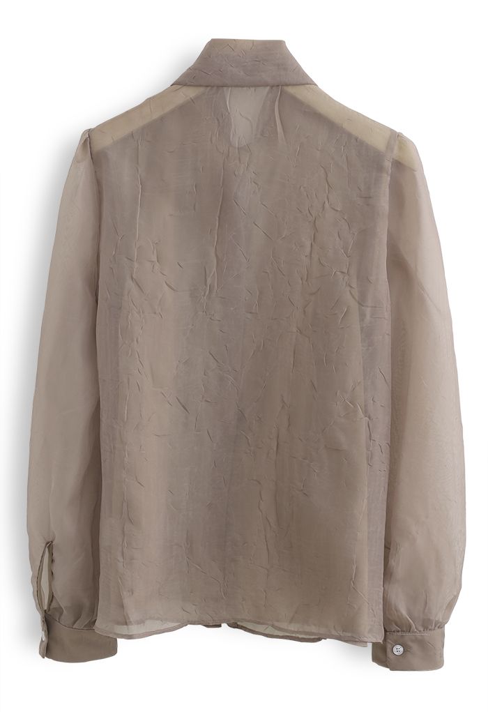 Chemise boutonnée transparente à nœud papillon en taupe