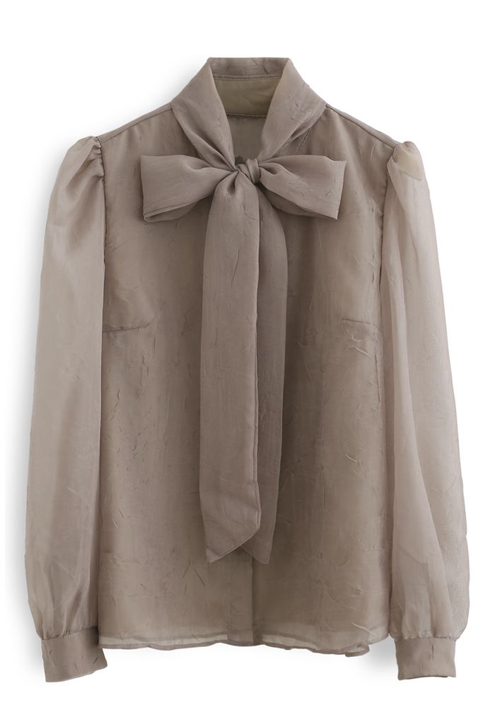 Chemise boutonnée transparente à nœud papillon en taupe