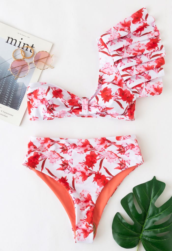 Ensemble de bikini fleuri asymétrique à volants