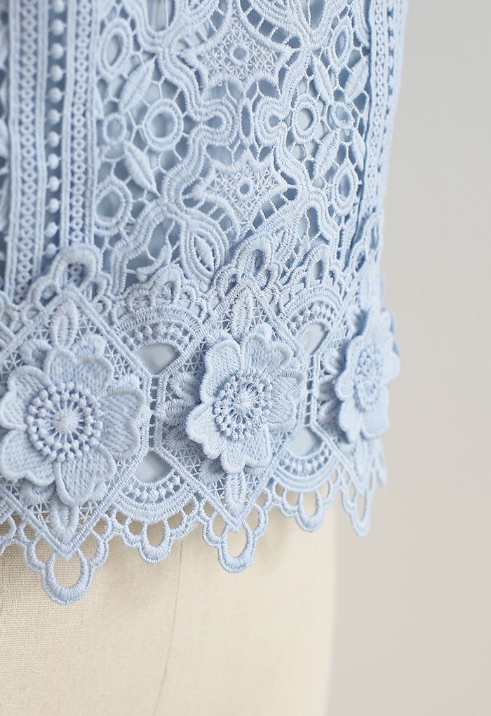 Crop Top Fleur 3D en Crochet en Bleu