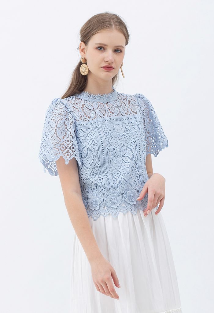 Crop Top Fleur 3D en Crochet en Bleu