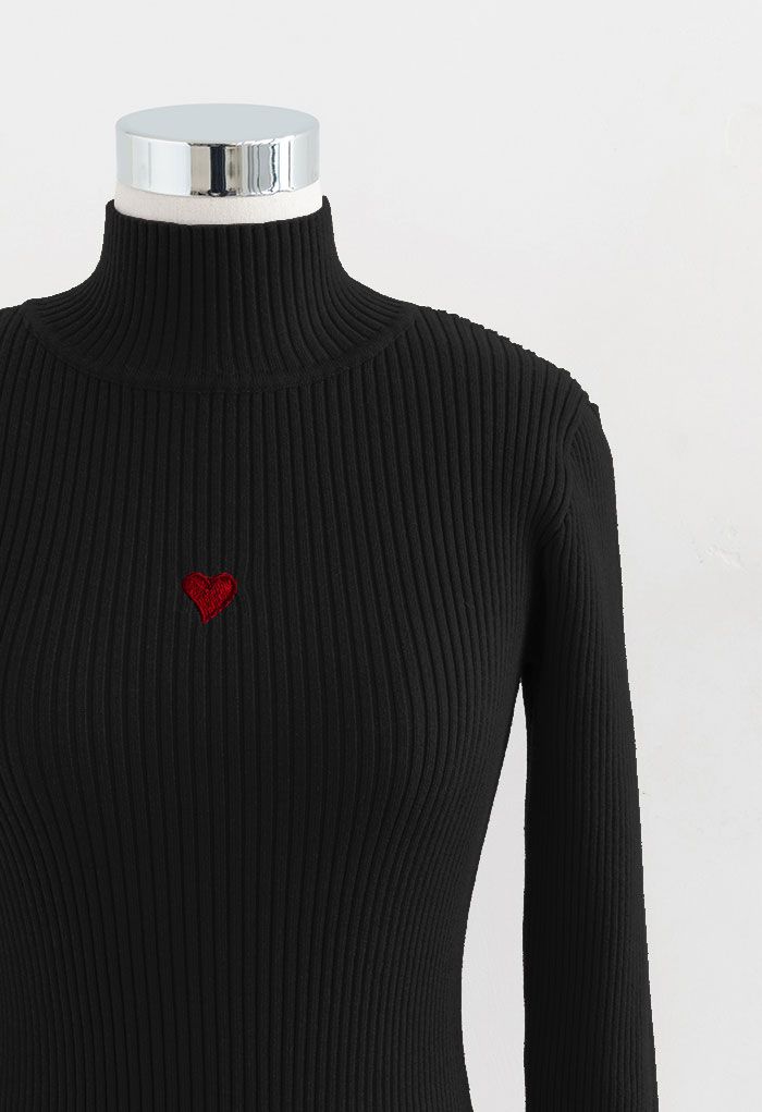 Haut en tricot ajusté à col montant Petit coeur en noir
