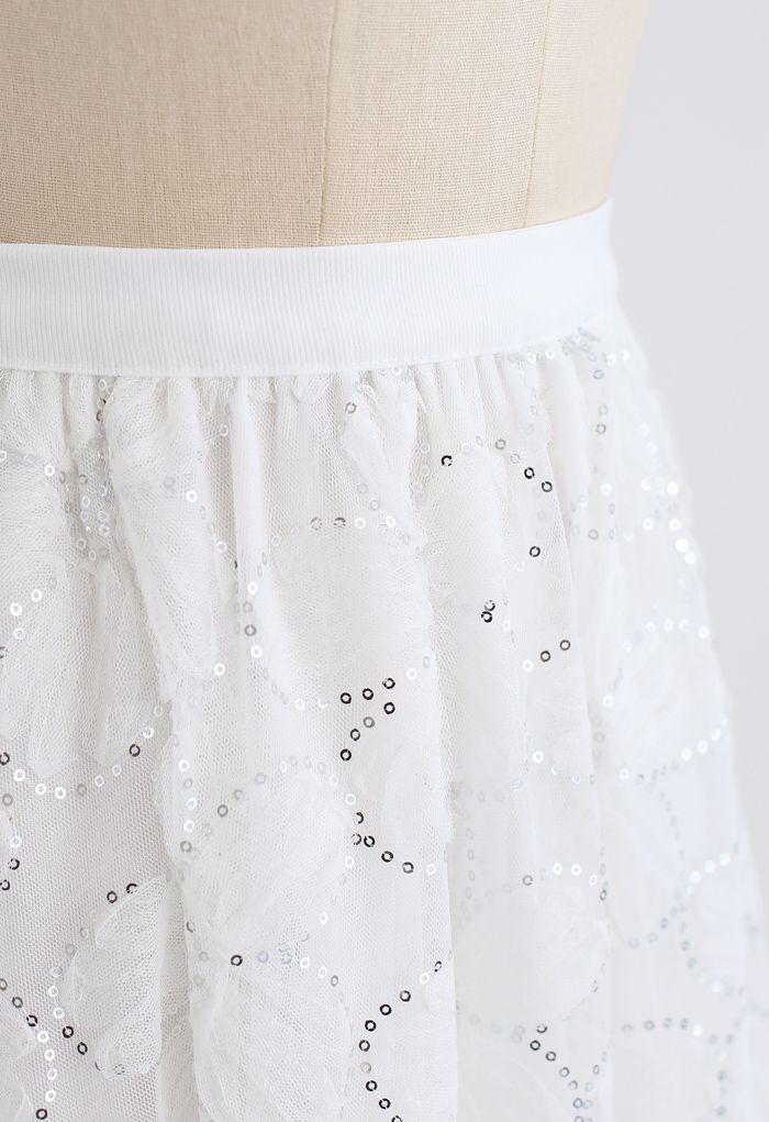 Jupe en maille double épaisseur à sequins floraux en blanc