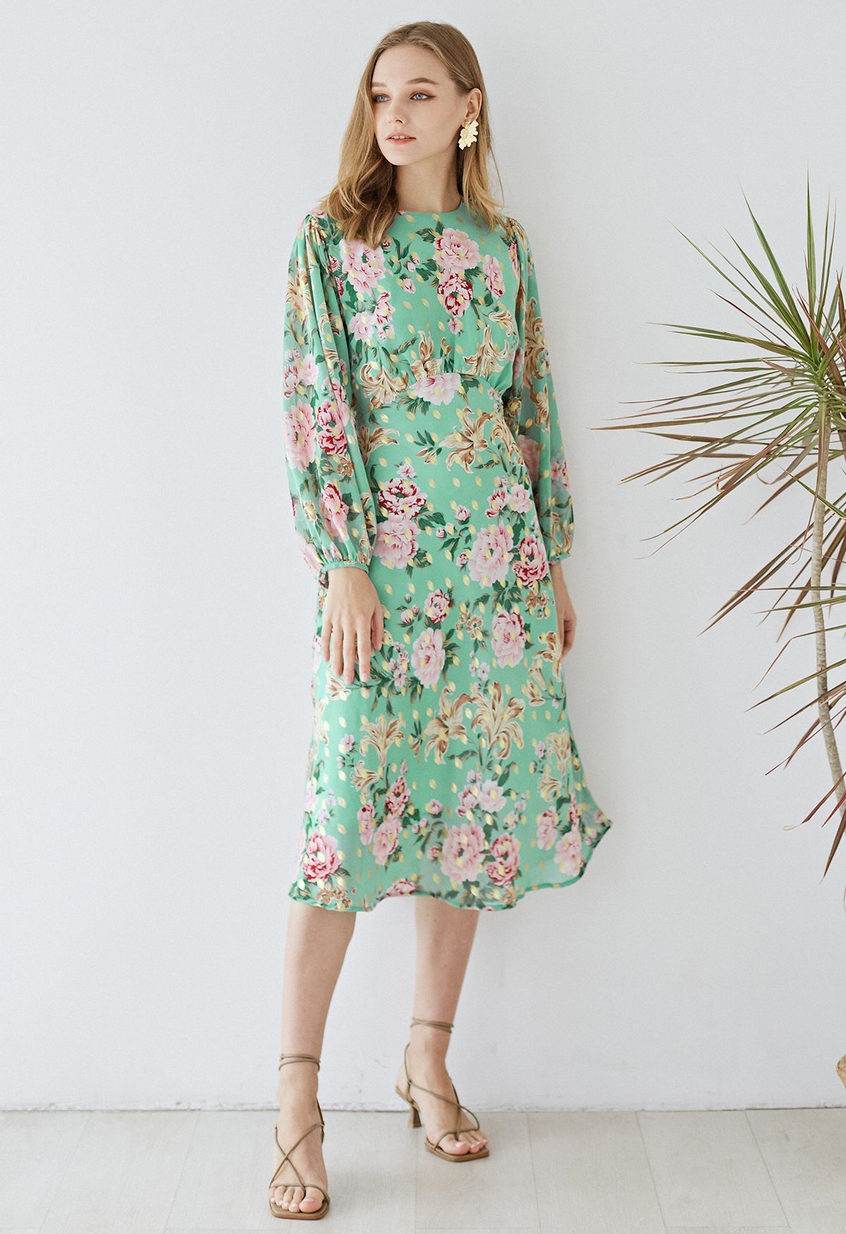 Robe mi-longue Floral to See avec pois dorés à la menthe