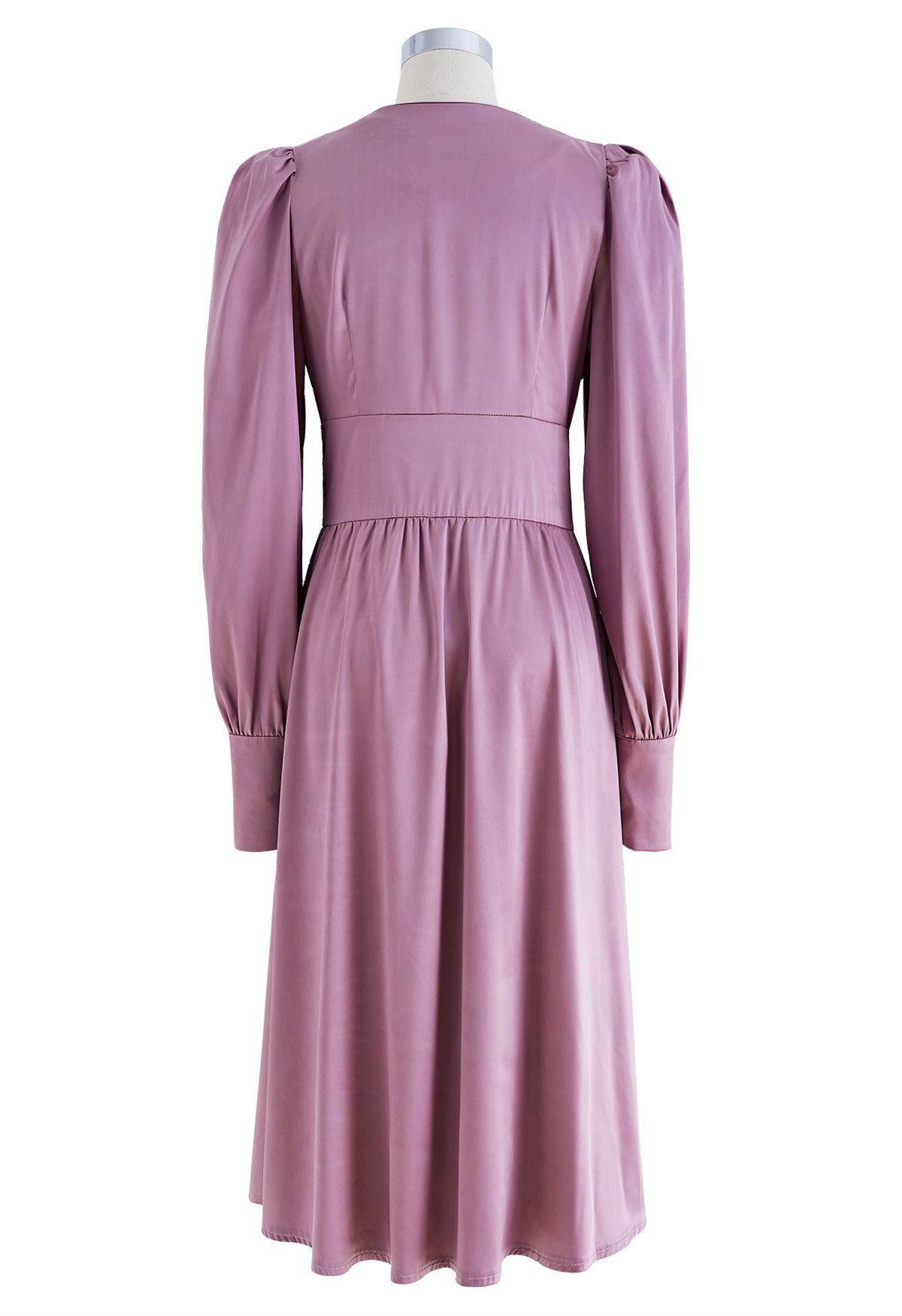 Robe mi-longue en satin boutonnée à manches bouffantes en lilas