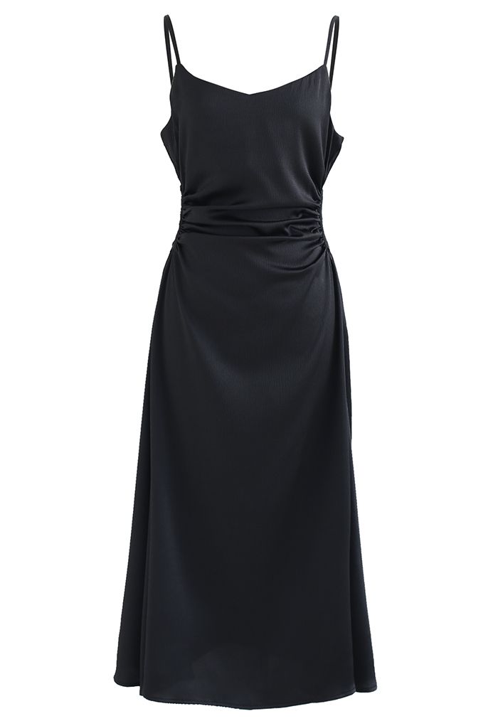 Robe caraco texturée à taille découpée en noir