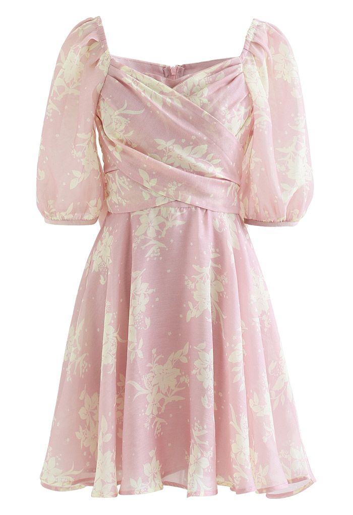 Robe fleurie rose à nouer dans le dos