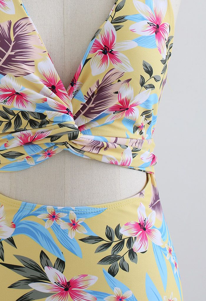 Maillot de bain à imprimé floral croisé sur le devant