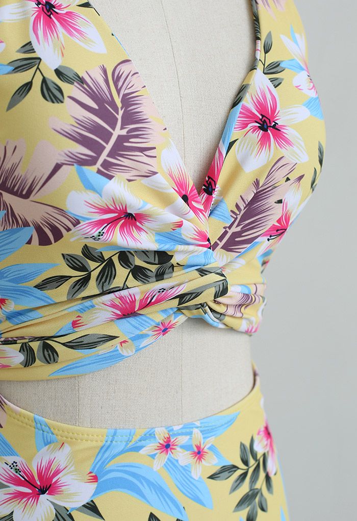 Maillot de bain à imprimé floral croisé sur le devant