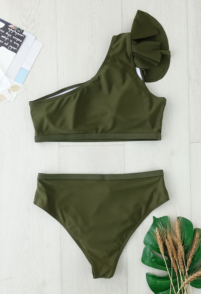 Ensemble de bikini à une épaule découpé à volants vert armée