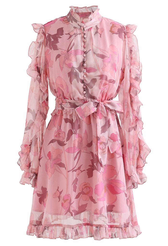 Robe ceinturée rose poudré à fleurs et à volants