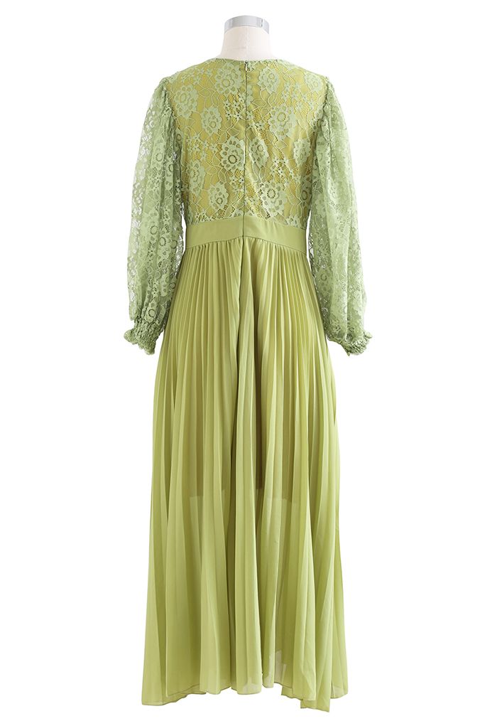 Robe longue plissée en dentelle à col en V en vert mousse