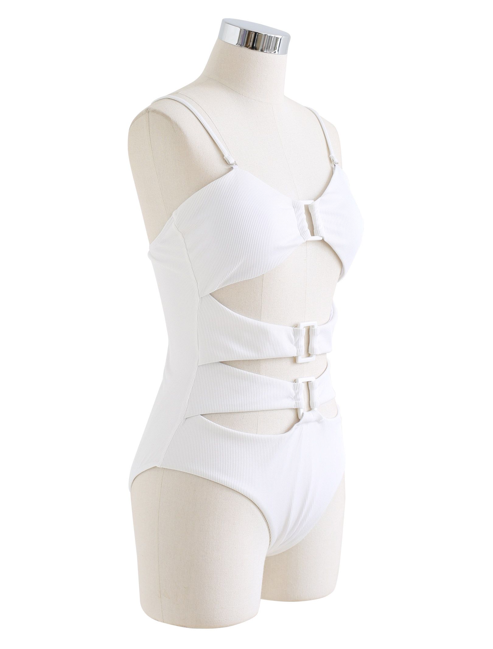 Maillot de bain blanc côtelé à découpe et boucle