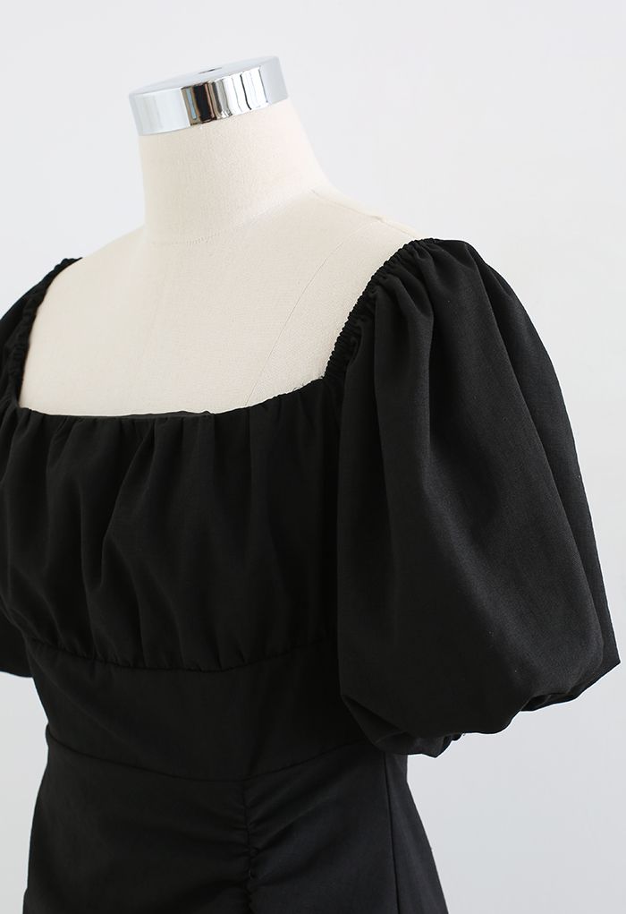 Robe fendue froncée à nouer dans le dos avec nœud papillon en noir