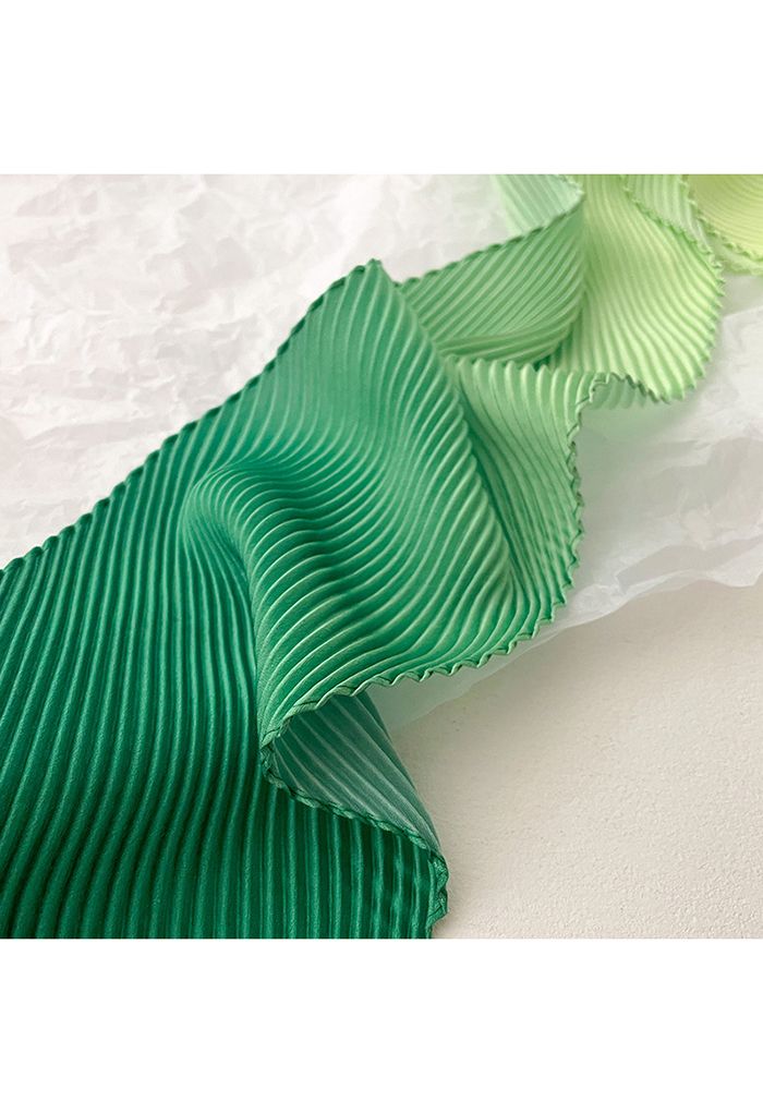 Écharpe en ruban plissé dégradé au toucher de soie