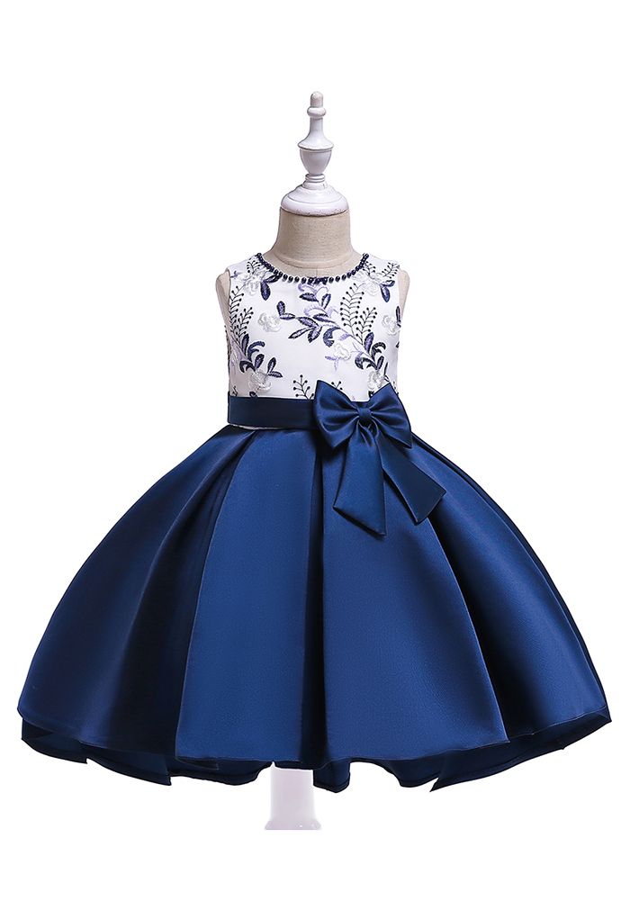 Robe de princesse Hi-Lo brodée avec nœud papillon en bleu marine pour enfants