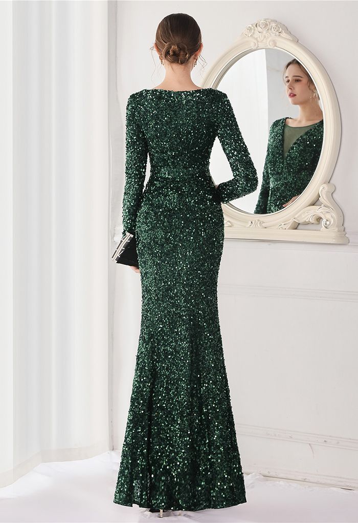 Robe à sequins et encolure en V en maille fendue sur le côté en émeraude