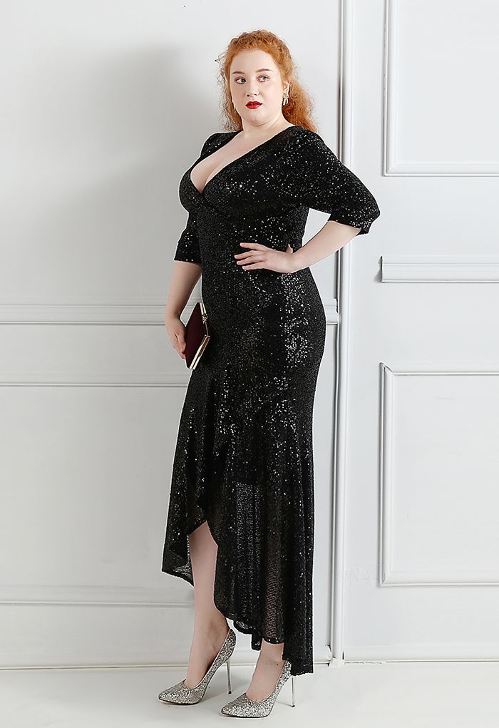 Robe à sequins à volants et manches coudées en noir