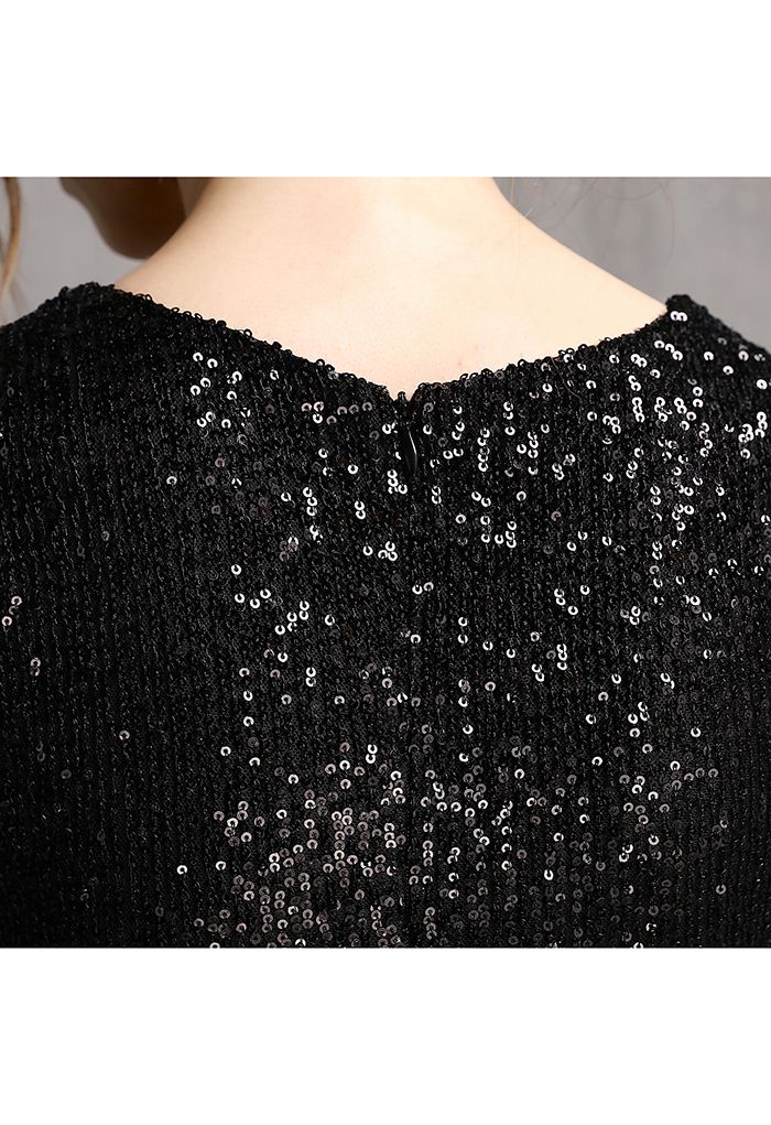 Robe à sequins à volants et manches coudées en noir