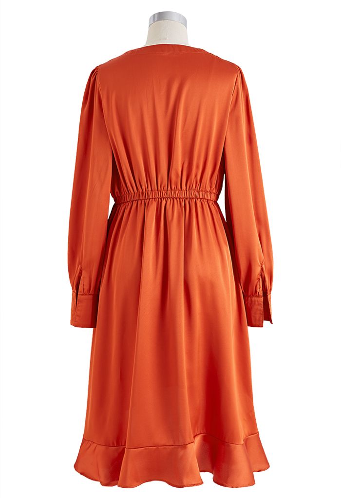 Robe asymétrique en satiné à ourlet volanté en orange