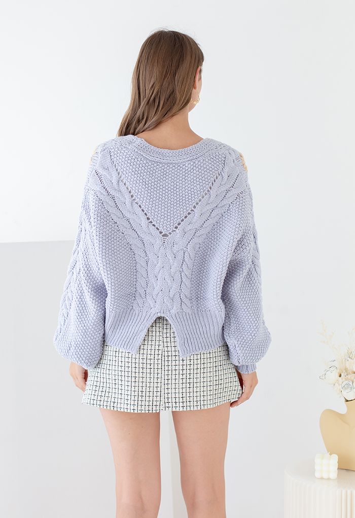 Cardigan tricoté à la main tressé à fleurs cousues en bleu clair