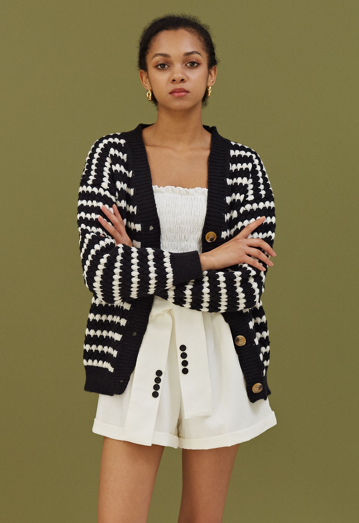 Cardigan en tricot gaufré rayé boutonné en noir