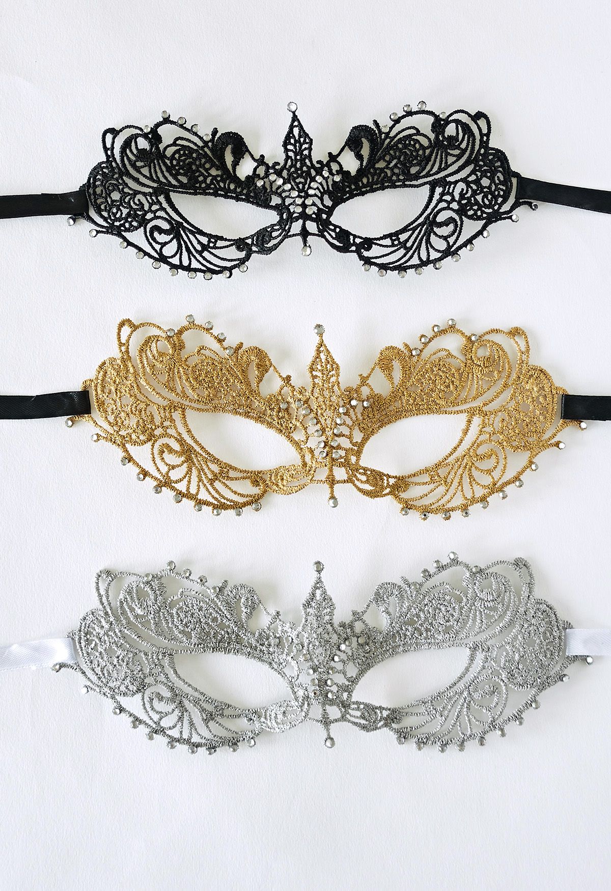 Masque de balle en dentelle à garniture de zircon en noir