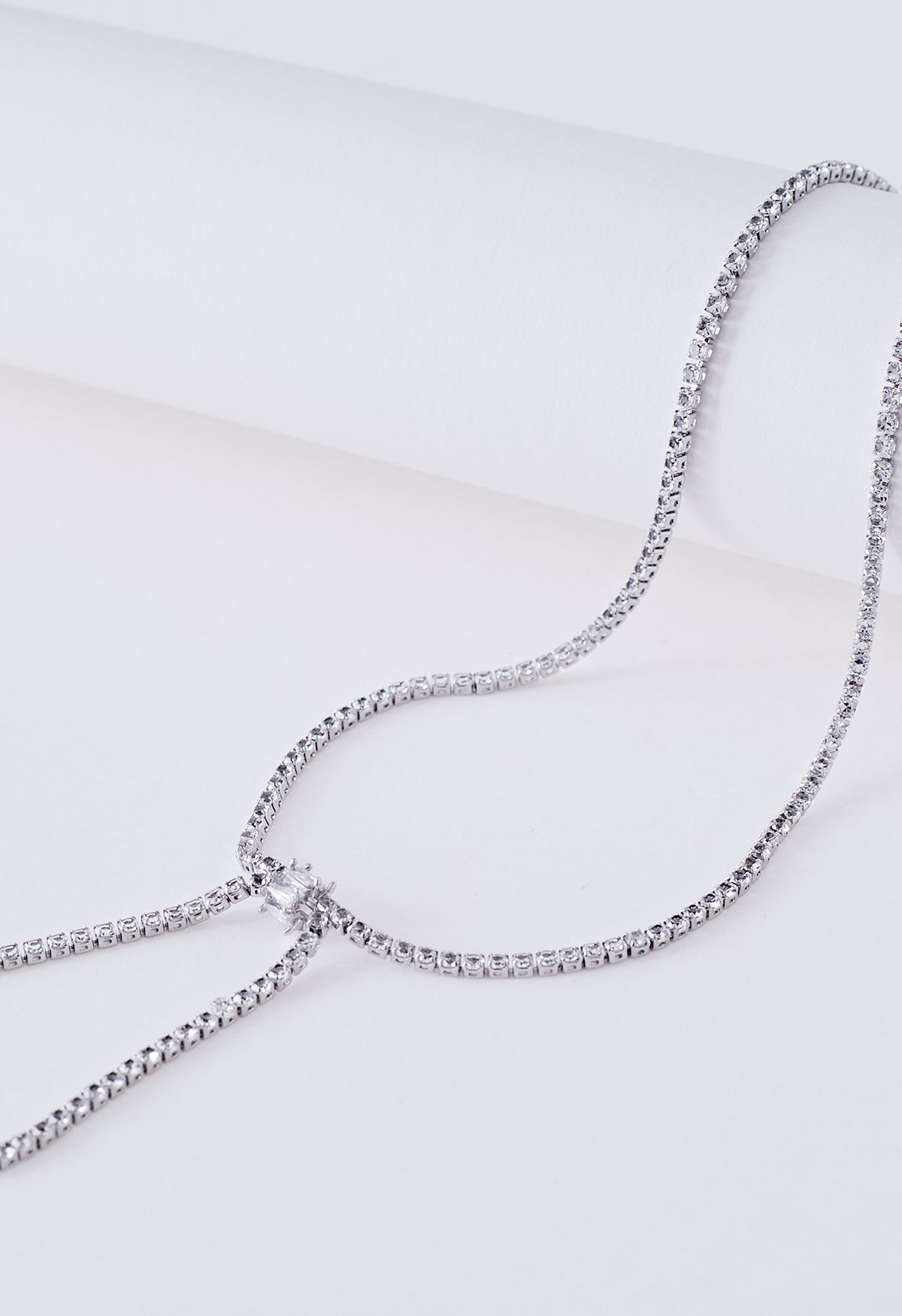 Collier Clavicule Noué Plein de Diamants