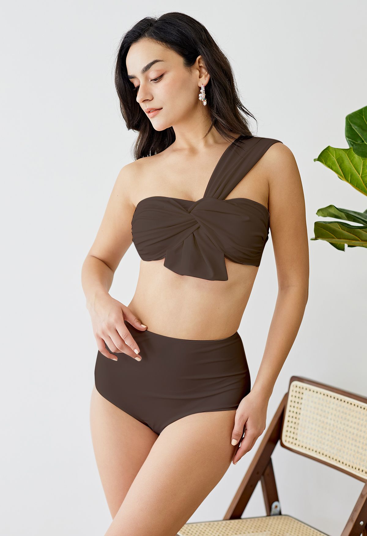 Ensemble de bikini à une épaule Sweet Knot en marron