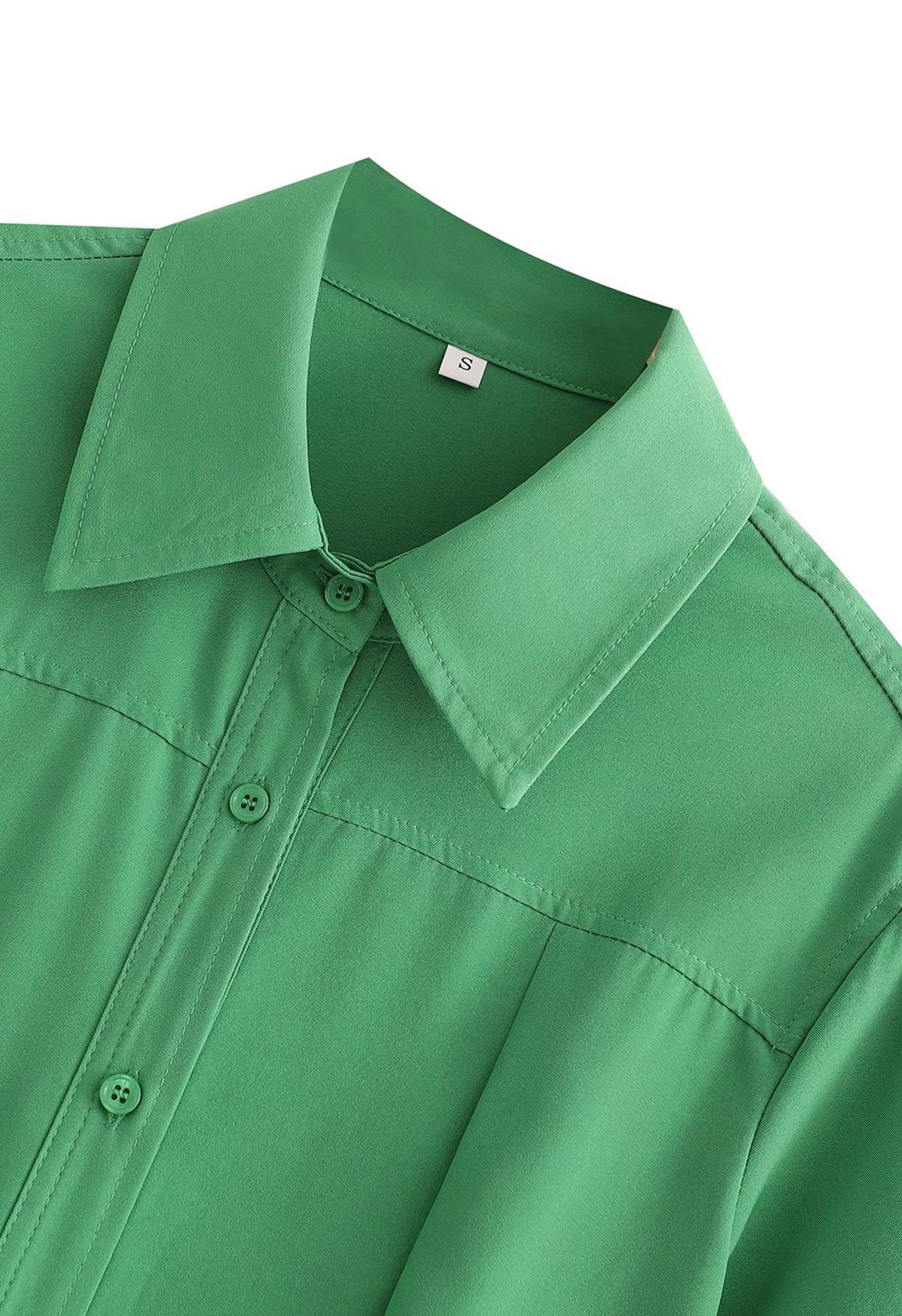 Robe chemise froncée sur le côté à la taille découpée en vert