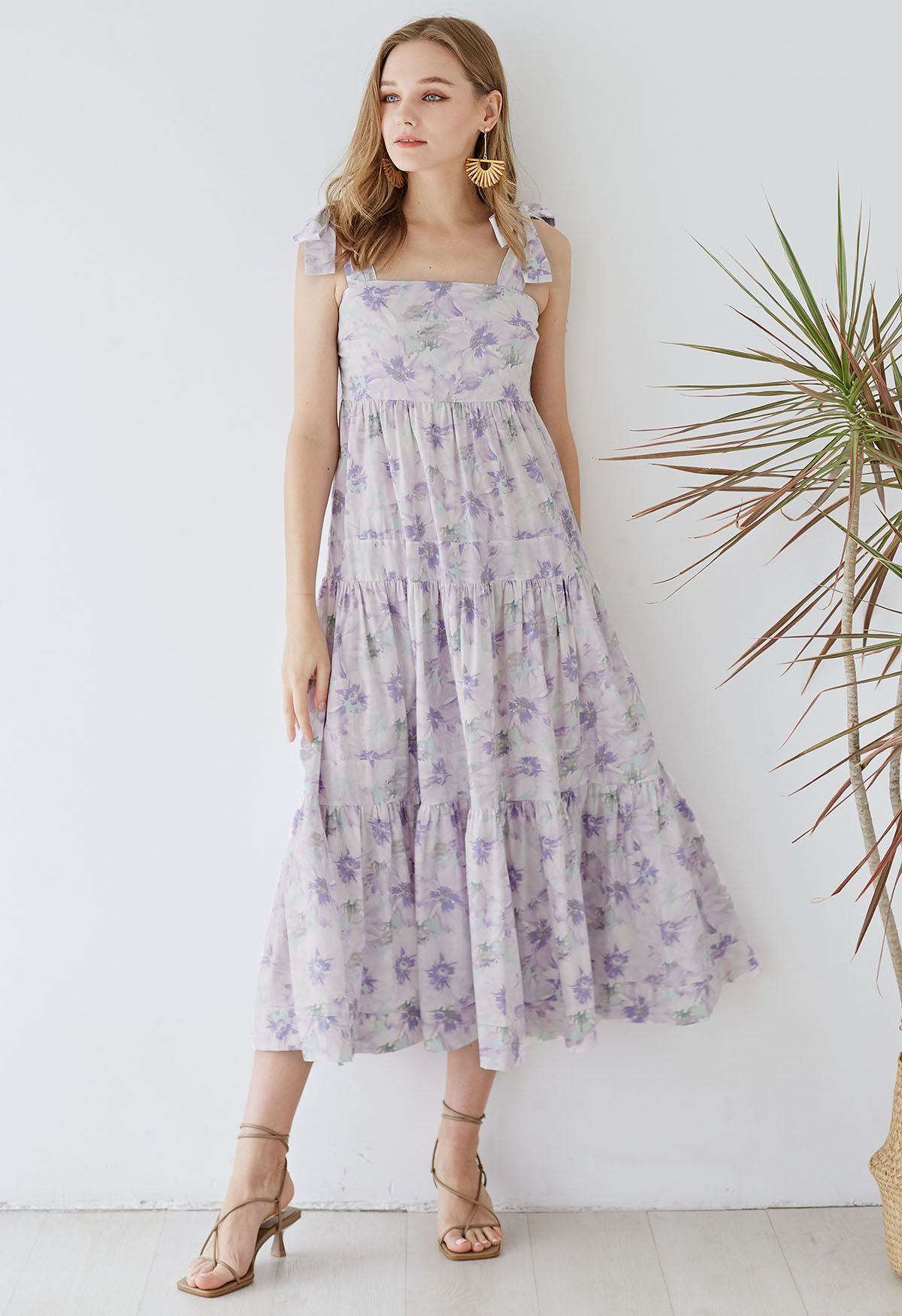 Robe longue lilas à bretelles nouées