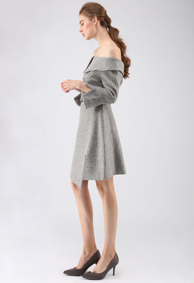 Robe asymétrique d'attraction spéciale en gris