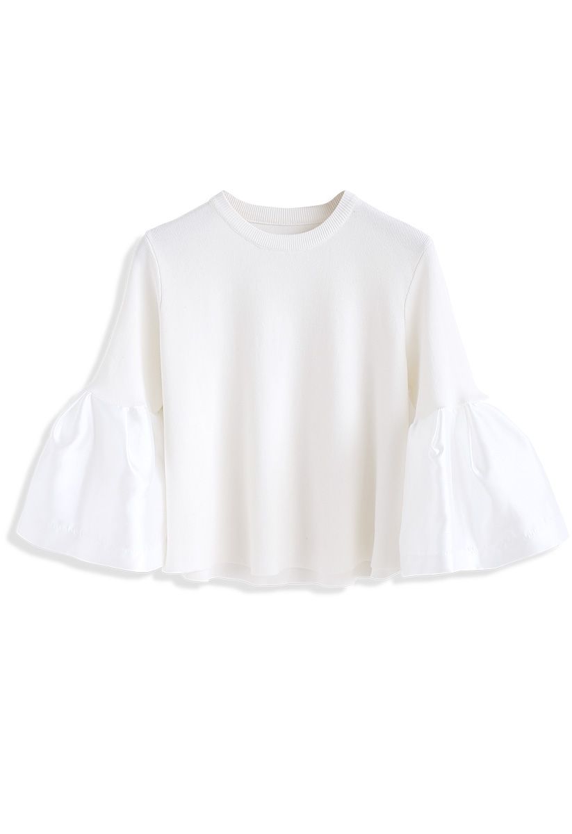 Le plus noble pull court à manches cloche en blanc