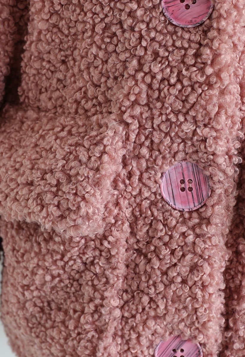 Manteau en peluche avec poche boutonnée en mauve