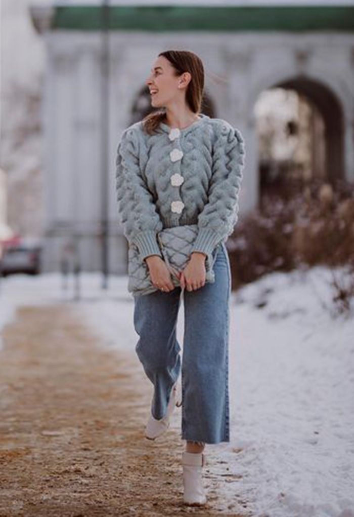 Cardigan Fleurs Boutonné en Relief à Manches Bulles en Bleu