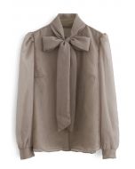 Chemise boutonnée transparente à nœud papillon en taupe