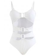 Maillot de bain blanc côtelé à découpe et boucle